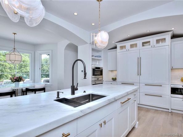 69 Beachside Avenue, Westport CT 06880