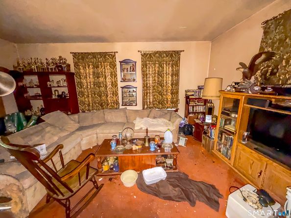 335 Parrott Avenue, Bridgeport CT 06606