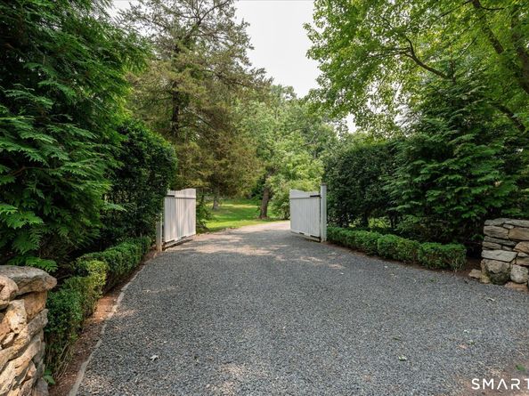297 Rock Rimmon Road, Stamford CT 06903
