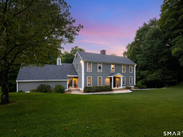 14 Wagon Road, Bethel CT 06801