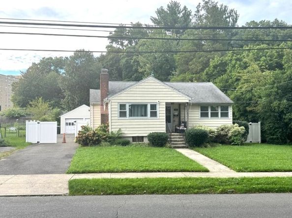 746 Lincoln Avenue, Bridgeport CT 06606