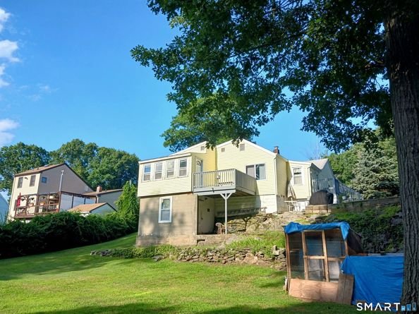 68 Oronoque Trail, Shelton CT 06484