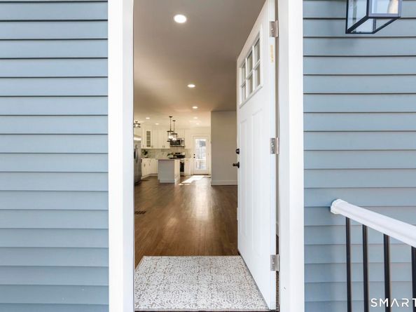 553 Birdseye Street, Stratford CT 06615