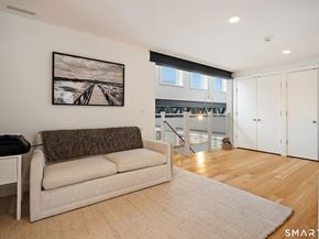 48 Green Meadow Lane, New Canaan CT 06840