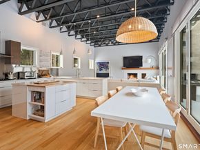 48 Green Meadow Lane, New Canaan CT 06840