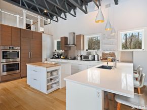 48 Green Meadow Lane, New Canaan CT 06840