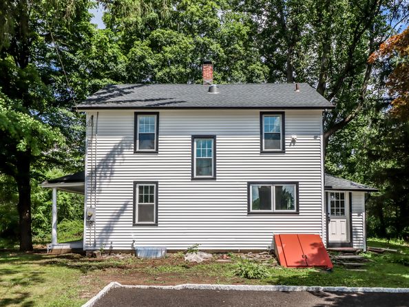 27 Obtuse Road S, Brookfield CT 06804