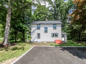 27 Obtuse Road S, Brookfield CT 06804