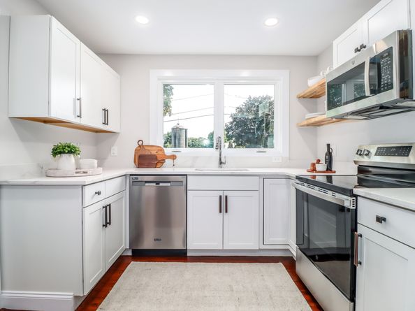 27 Obtuse Road S, Brookfield CT 06804