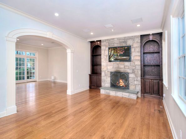 49 Pinner Lane, Stamford CT 06903