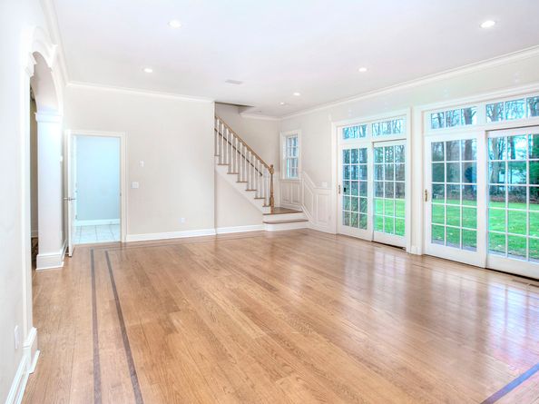 49 Pinner Lane, Stamford CT 06903