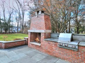 49 Pinner Lane, Stamford CT 06903