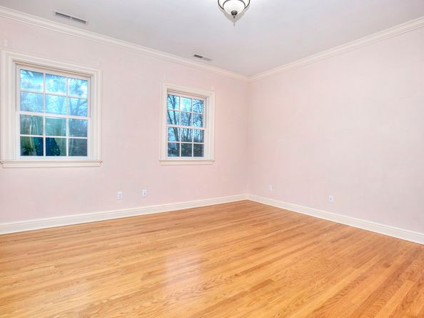 49 Pinner Lane, Stamford CT 06903