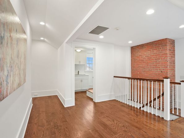 24 Compo Parkway, Westport CT 06880