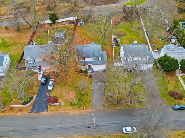 72 Broadmere Road, Stratford CT 06614