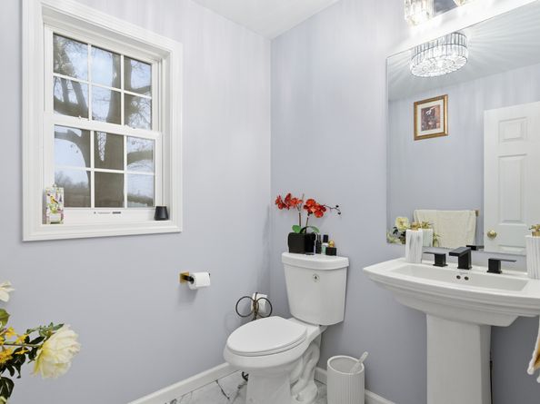 72 Broadmere Road, Stratford CT 06614