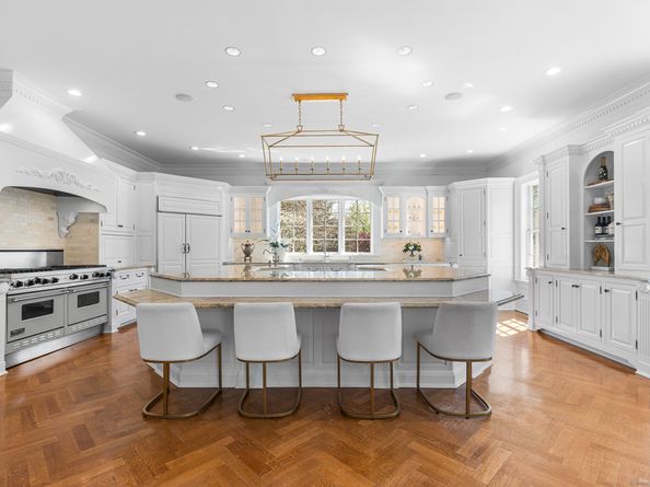 2959 Congress Street, Fairfield CT 06824