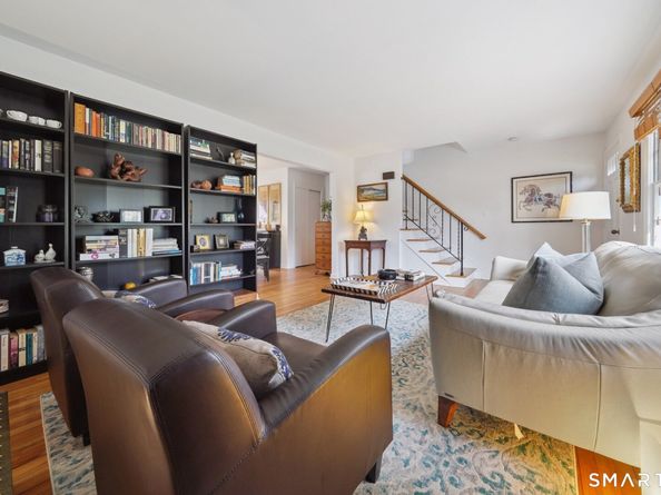 84 Parade Hill Road 84, New Canaan CT 06840