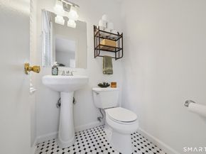 84 Parade Hill Road 84, New Canaan CT 06840