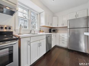 84 Parade Hill Road 84, New Canaan CT 06840
