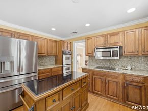 27 Lumanor Drive, Stamford CT 06903