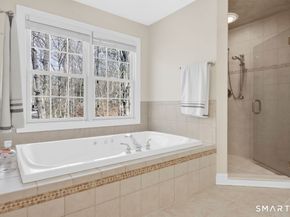 1 Bramble Trail, Newtown CT 06470