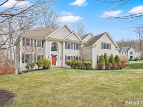 1 Bramble Trail, Newtown CT 06470