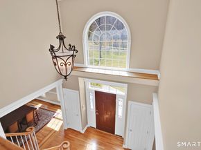 1 Bramble Trail, Newtown CT 06470