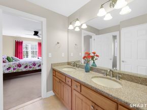 1 Bramble Trail, Newtown CT 06470