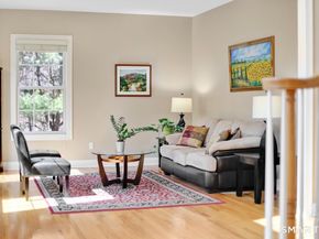 1 Bramble Trail, Newtown CT 06470