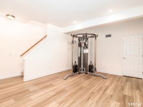 3 Spring Ridge Court 3, Danbury CT 06811