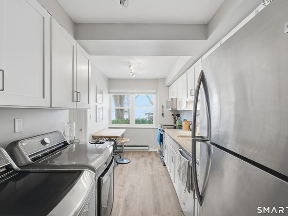 91 Highland Road 91, Stamford CT 06902