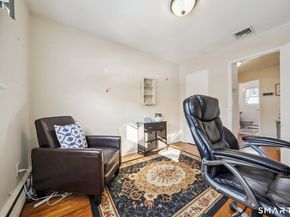 10 Algonquin Road, Norwalk CT 06851