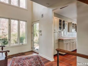 31 Splitrock Road, Norwalk CT 06854