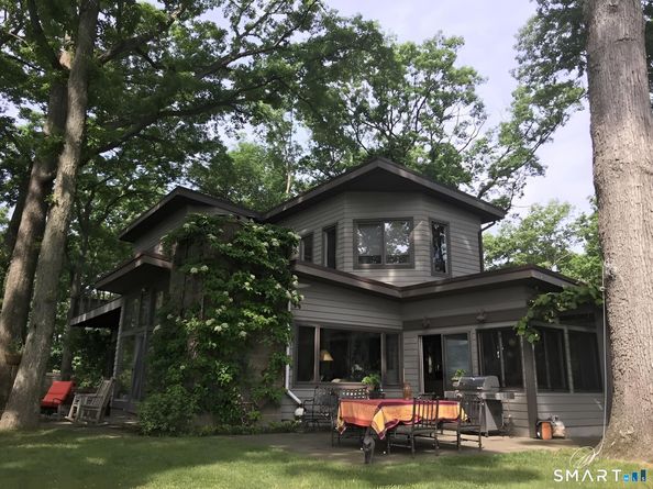 31 Splitrock Road, Norwalk CT 06854