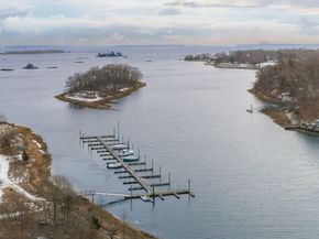 31 Splitrock Road, Norwalk CT 06854