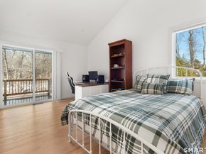 2177 Cross Highway, Fairfield CT 06824