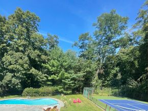 2177 Cross Highway, Fairfield CT 06824