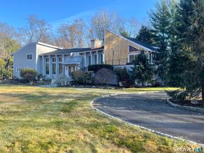 2177 Cross Highway, Fairfield CT 06824