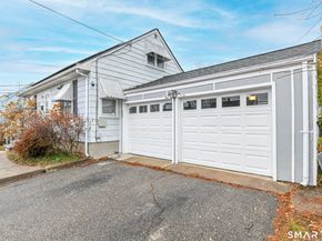 74 Hollywood Avenue, Bridgeport CT 06606