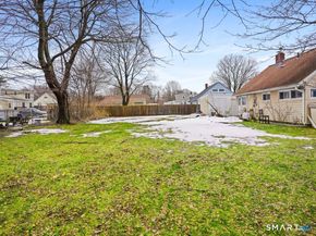 69 Seaver Circle, Bridgeport CT 06606