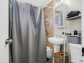 69 Seaver Circle, Bridgeport CT 06606