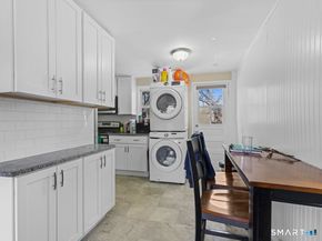 69 Seaver Circle, Bridgeport CT 06606