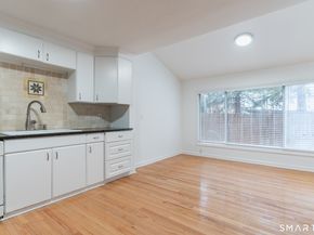 252 Melville Drive, Fairfield CT 06825