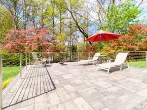 163 W Hill Road, Stamford CT 06902