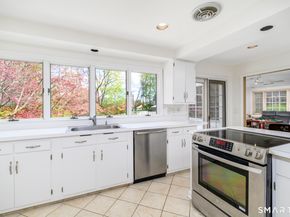 163 W Hill Road, Stamford CT 06902