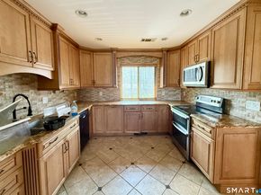 103 Haviland Drive, Trumbull CT 06611