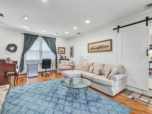 34 Regency Drive, Norwalk CT 06851