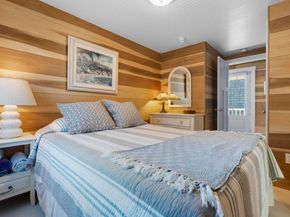 16 Shoreline Drive 16, Stratford CT 06615