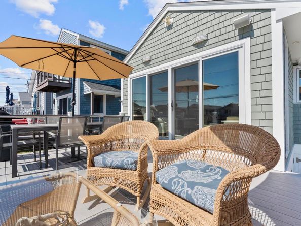 16 Shoreline Drive 16, Stratford CT 06615